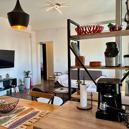 بيت شباب Homestel